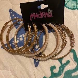 Rhinestones golden hoop earrings